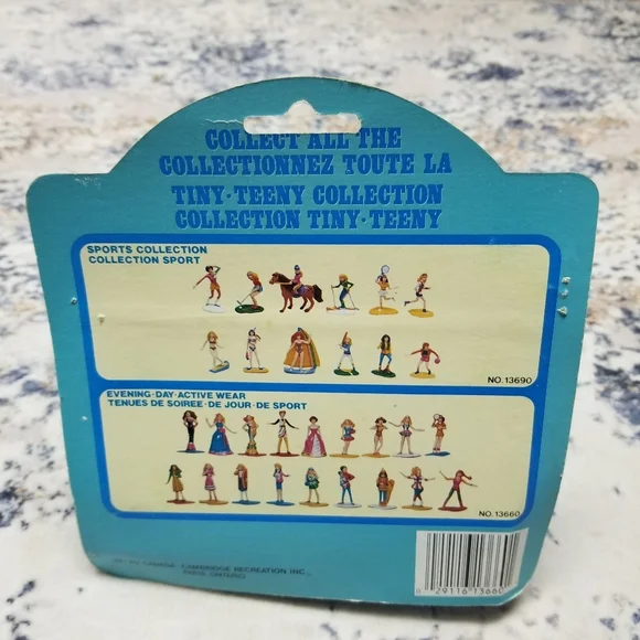 Doll Mini Figures - Picture 2 of 11